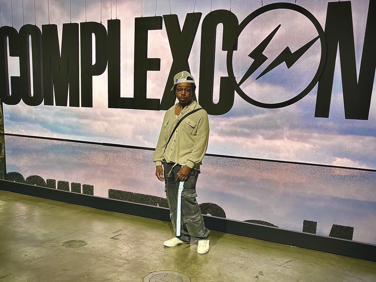 domrosemusic's tweet photo. got a domplex frl ๐ชผโก๏ธ#complexcon2026 #domrose https://t.co/BkhdCsbPAz