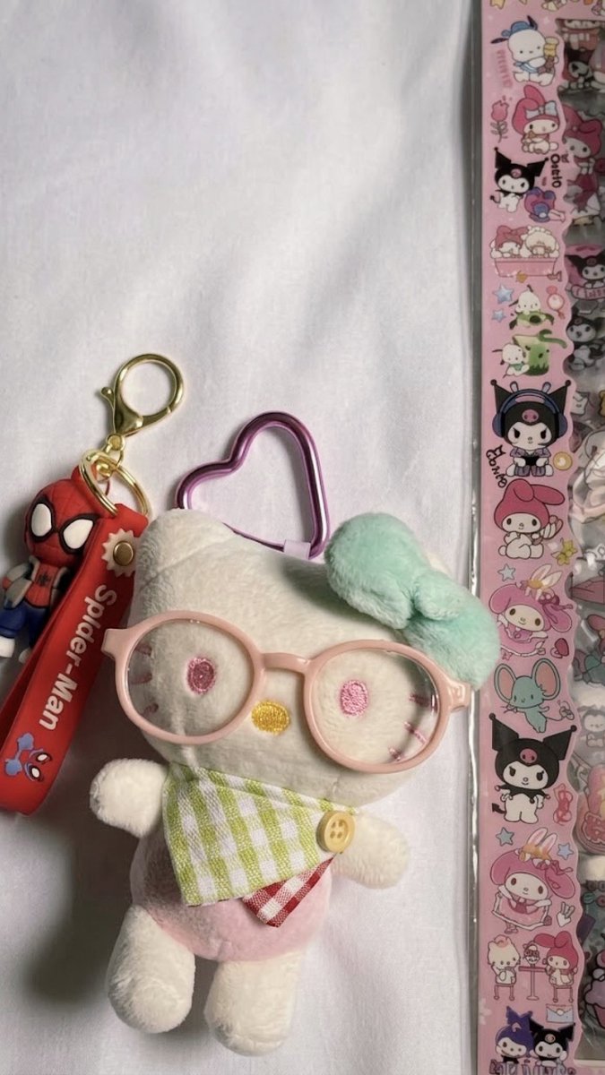iiirj2's tweet photo. I only liked them and she got them for me 🥺 https://t.co/8B6CP0FuVm