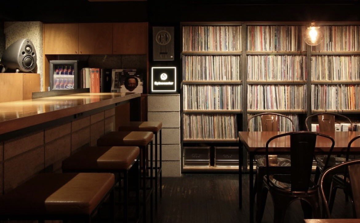 1495Kmkm's tweet photo. 東京・新宿 「Spincoaster Music Bar Shinjuku」

新宿、代々木方面にあり、深夜まで良質なサウンドに包まれる贅沢な時間を過ごせます。音楽好きなら一度は訪れたい、都会の隠れ家バーです。ぜひ会社帰り。

https://t.co/jErOC6edBA… https://t.co/pWmyd3KYR5