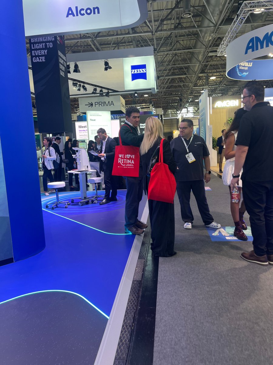 RetinaToday's tweet photo. We had a blast in Vienna at Euretina 2026! The exhibit hall was bustling, the sessions were packed, and our booth was swarmed! We cannot wait to give out more “We Love Retina” bags at FLORetina in December. #retina #Euretina2026 https://t.co/AsQ3ju1Dhu