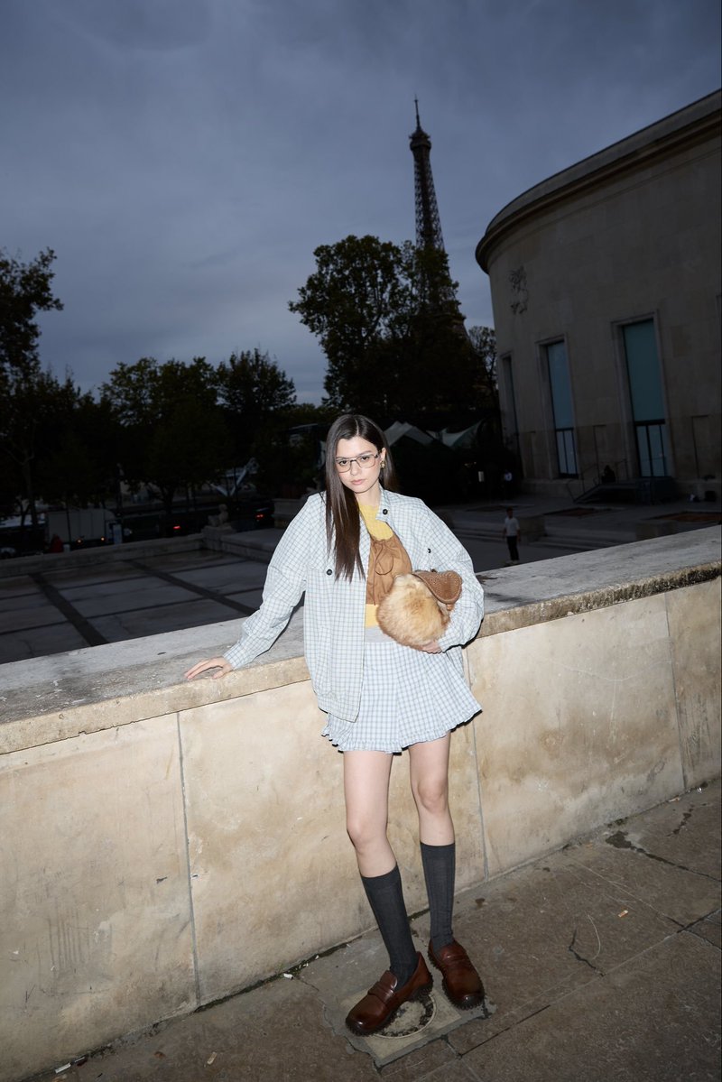 Only1Apiwan's tweet photo. เธอสวยยยยย

REBECCA X MIU MIU PFWSS27
#MiuMiuSS27xBecky
#beckysangels 
#BeckyArmstrong https://t.co/MY7gmxsC0n