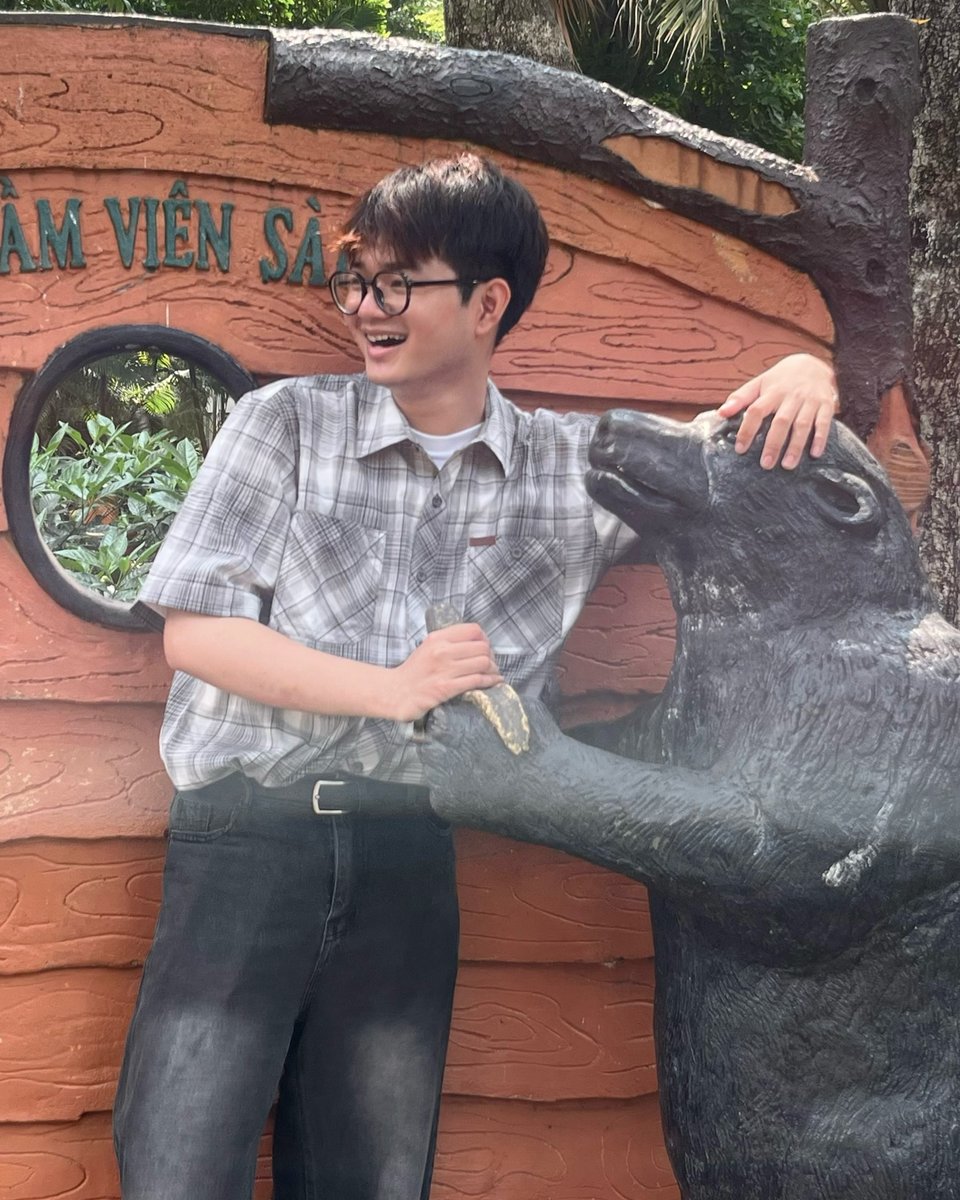 WilyersonAlex's tweet photo. Day off tại Thảo Cầm Viên, tận hưởng chút bình yên giữa thiên nhiên. https://t.co/78iyMewJig