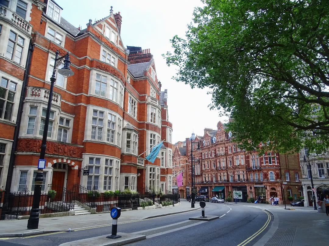 NastjaLarisa's tweet photo. Londres, Royaume-Uni — Jour 3, mai 2024 https://t.co/GgJkN3jCSX