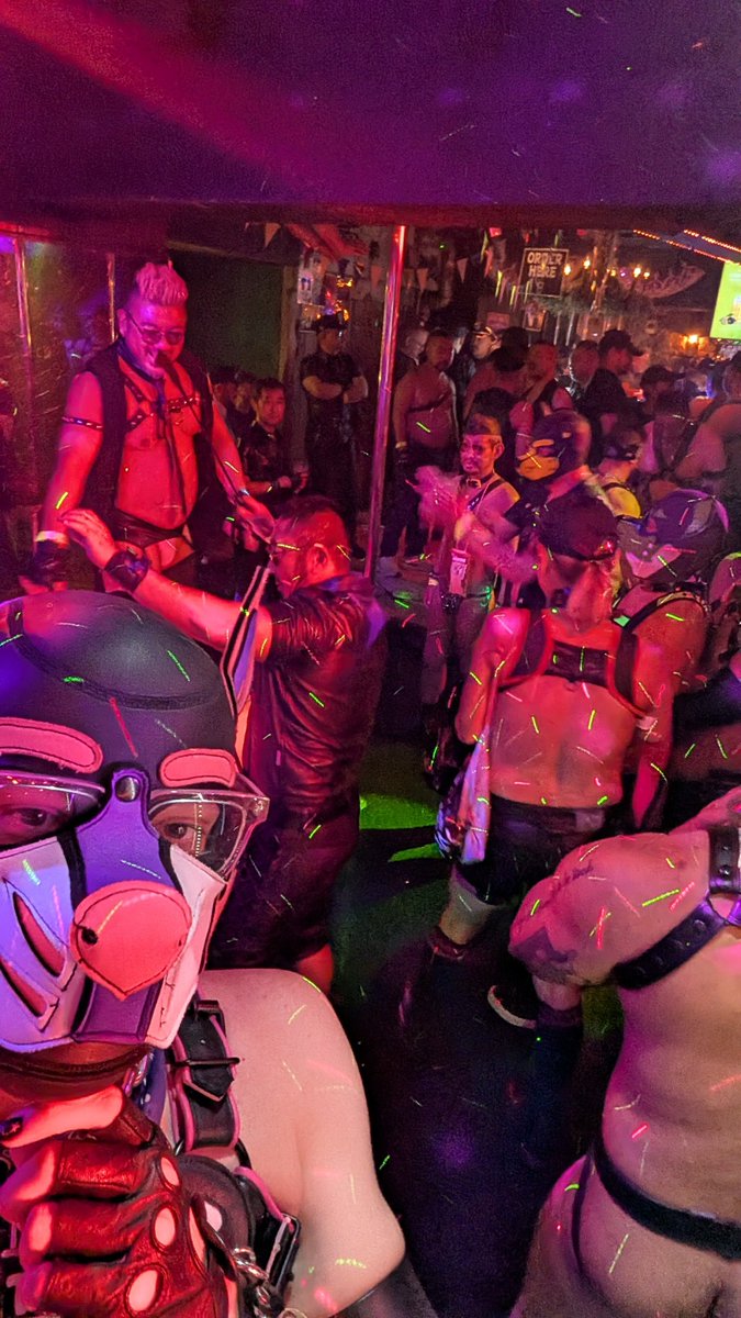 Tai_Koopa's tweet photo. Had so much fuuuuun at @FOLSOM_BLACK !
Met so many cute puppies, and danced so much I thought I'd turn into a puppy puddle 🐾 💦
#puppy #pup https://t.co/o6mI6wfe9S
