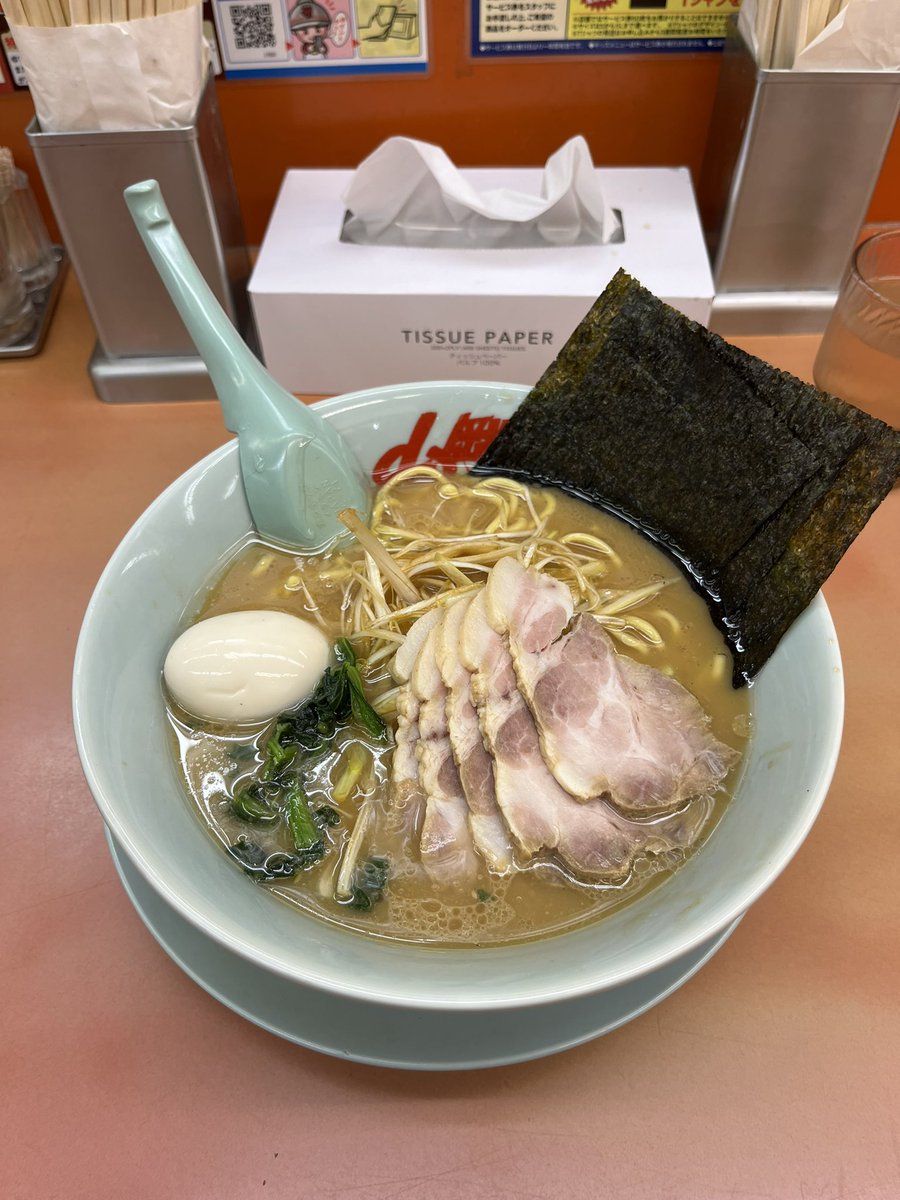 nobu_178's tweet photo. 夜ご飯。ギルティ https://t.co/ZWebj1vwCn