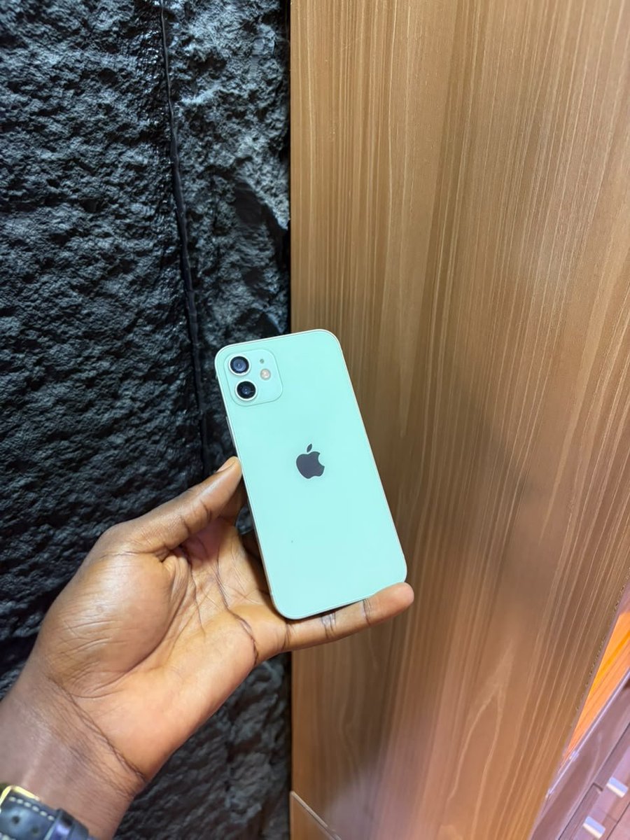 arigadgetsng's tweet photo. iPhone 12 64gb 
No changed part 
Very clean 
250k https://t.co/OjmvvIaEHC