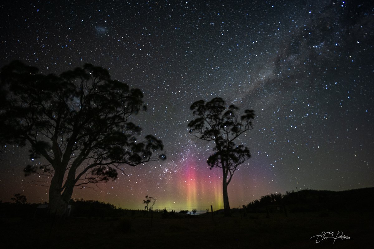ChrisPe28409641's tweet photo. The Aurora Australis came back tonight and found the perfect stage. Triabunna Tasmania 5 Oct 2026 https://t.co/nXnd9jbr8E