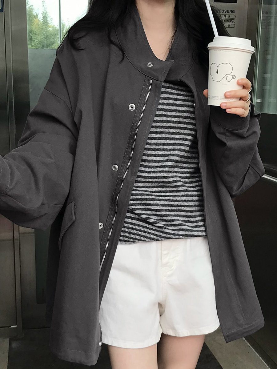 333ssung_i's tweet photo. <9> https://t.co/9pRqZDsIws

생각해보니 차��이나 어두운 간절기 자켓이 없어서
최대한 심플하면서 컬러감 예쁜 자켓 찾다가 발견^_^

핏이 아방한데 부해보이지 않게 슬림하게 떨어짐 https://t.co/HkNIPoeZeS