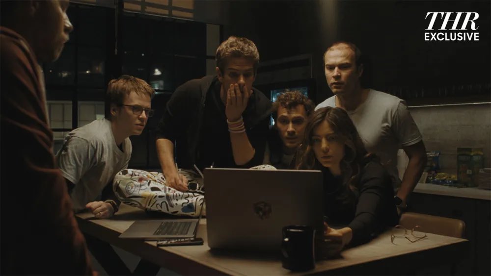 FilmUpdates's tweet photo. New look at Luca Guadagnino’s ‘ARTIFICIAL.’

(Source: https://t.co/o8BvqRYWMj) https://t.co/kpp0OujNGk