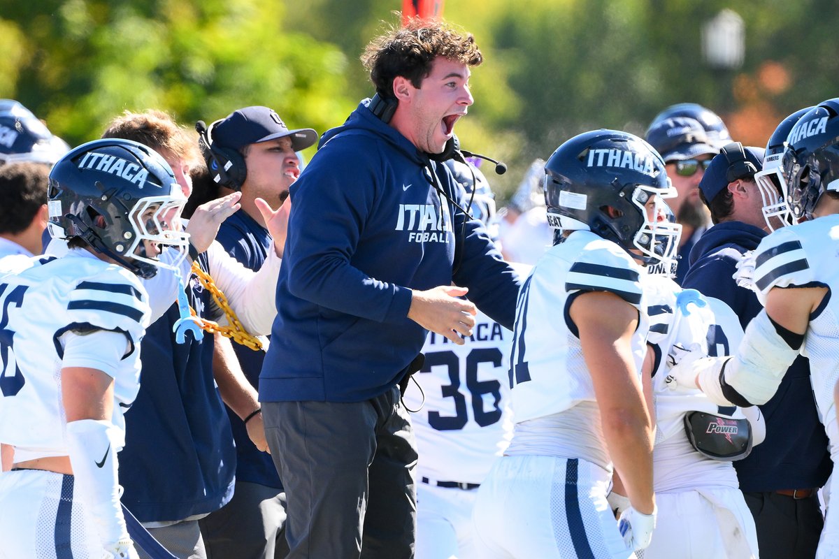 Firstteamphoto's tweet photo. My full gallery of images for @BomberSports from the @IthacaBomberFB at @HobartFootball game played on 10/3

📷: https://t.co/jbA6jvrZgP

#OneBeat | #GoBombers https://t.co/c6xVE8xqfo
