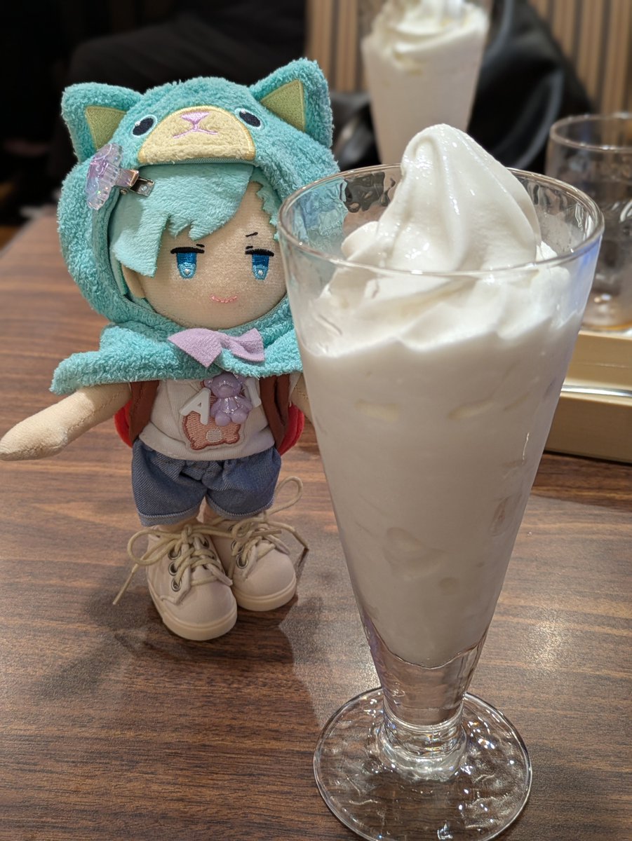 quartet_a1's tweet photo. 『……ボクよりおおきいね』 https://t.co/dvAL6QGbze