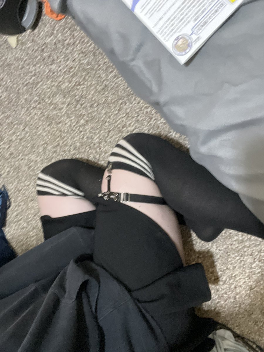 ToasterPop3000's tweet photo. Quick photo dump ღゝ◡╹ )ノ https://t.co/StWaPN0rDl