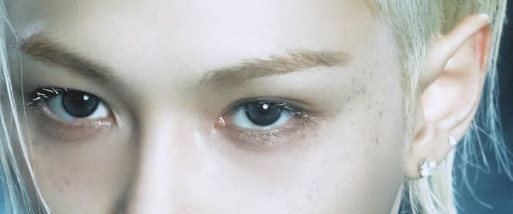 bbi_lix's tweet photo. 흰마스카라에 주근깨 .. 요정귀까지
요소 하나하나가 비현실적이네🧎‍♀️ https://t.co/yl7EBGfWic