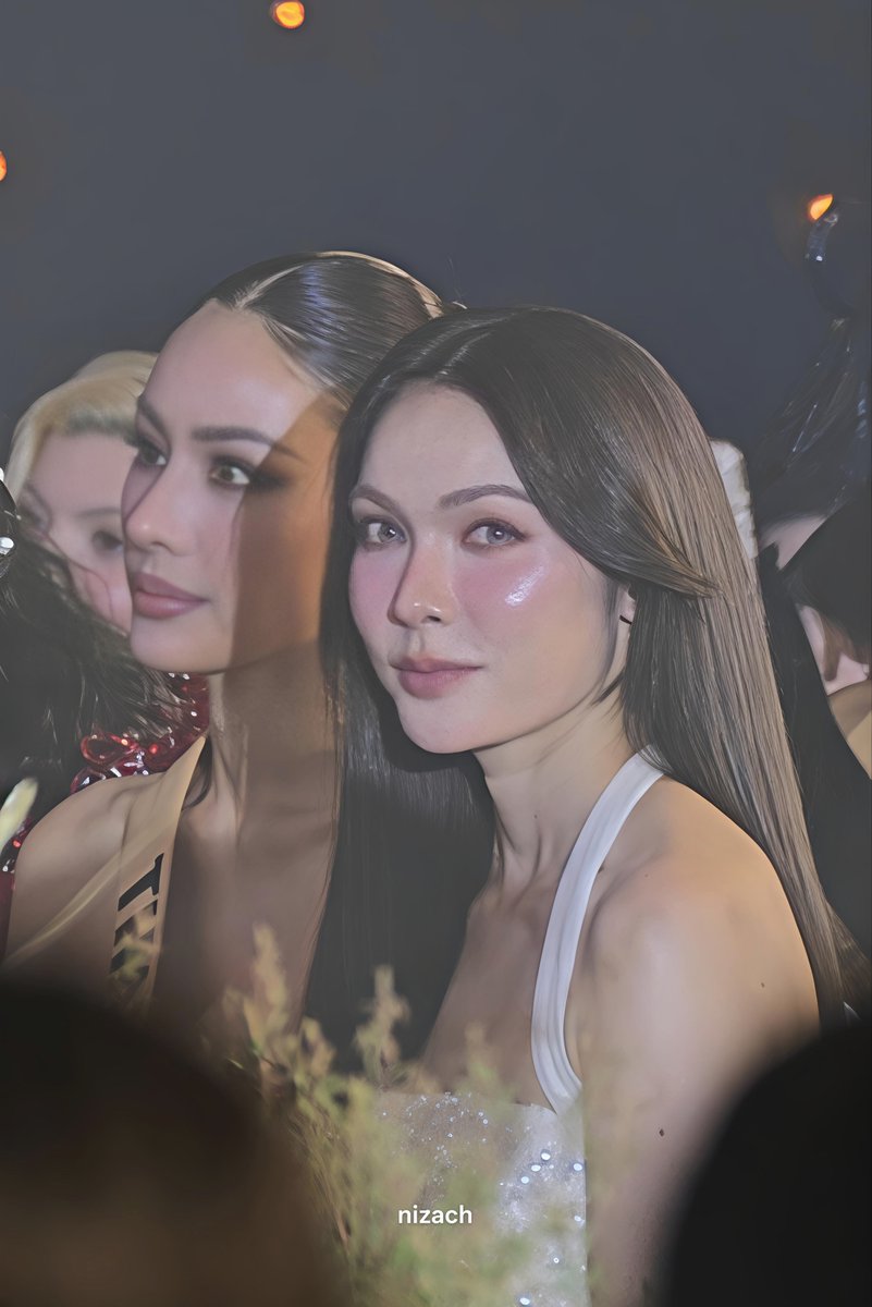 niza_channel's tweet photo. จังหวะแสงแฟลชแผ่มา นางฟ้าก็ปรากฎตัวทันที 

#INHARMONYPressConXCharlotte
#ชาล็อตออสติน #CharlotteAustin 
@itscharlotty https://t.co/Bq47Or2RMi