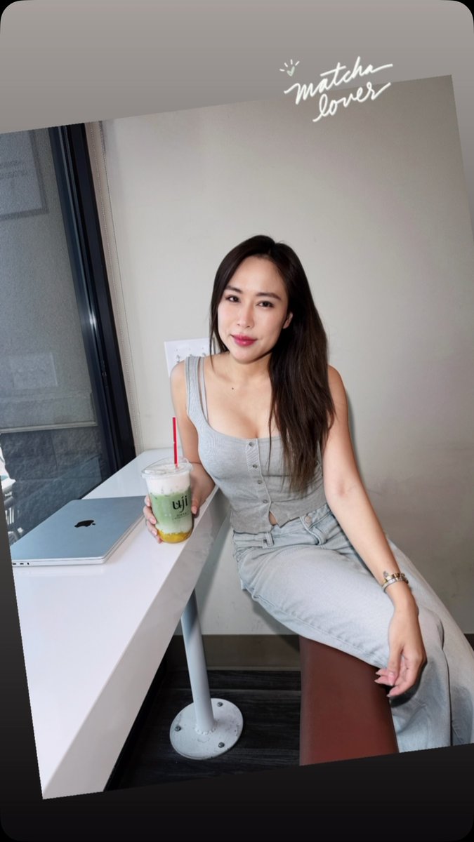 aniUX_pz's tweet photo. Phụ nữ bình an là khi lòng nhẹ tênh, sống chậm và biết đủ. https://t.co/noeWcLc5r1