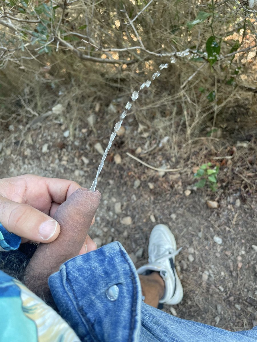 jboy75020's tweet photo. Tu as soif? Il faut penser à vous hydrater les lopes #pisse #exhiboy75 #bite #dickcock #penis #uro #outdoors #exhib #Exhibitionist #exhibgay #teamexhib #public #gayfun #gayexhib #teamexhib #cashslave #cashmaster 🐻Retweet full vidéo https://t.co/JuYMmTZZWA‼️ https://t.co/6sS3m5Uydp