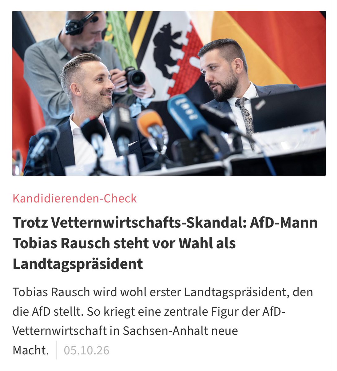 DiasporamaNews's tweet photo. Tobias Rausch steht trotz der Vetternwirtschaftsaffäre der AfD Sachsen-Anhalt vor der Wahl zum Landtagspräsidenten. Ausgerechnet eine zentrale Figur der Affäre soll künftig das Parlament leiten. 

—•
Zur ganzen Recherche: https://t.co/xk0MAtlYaE https://t.co/B2bEJpwGWx