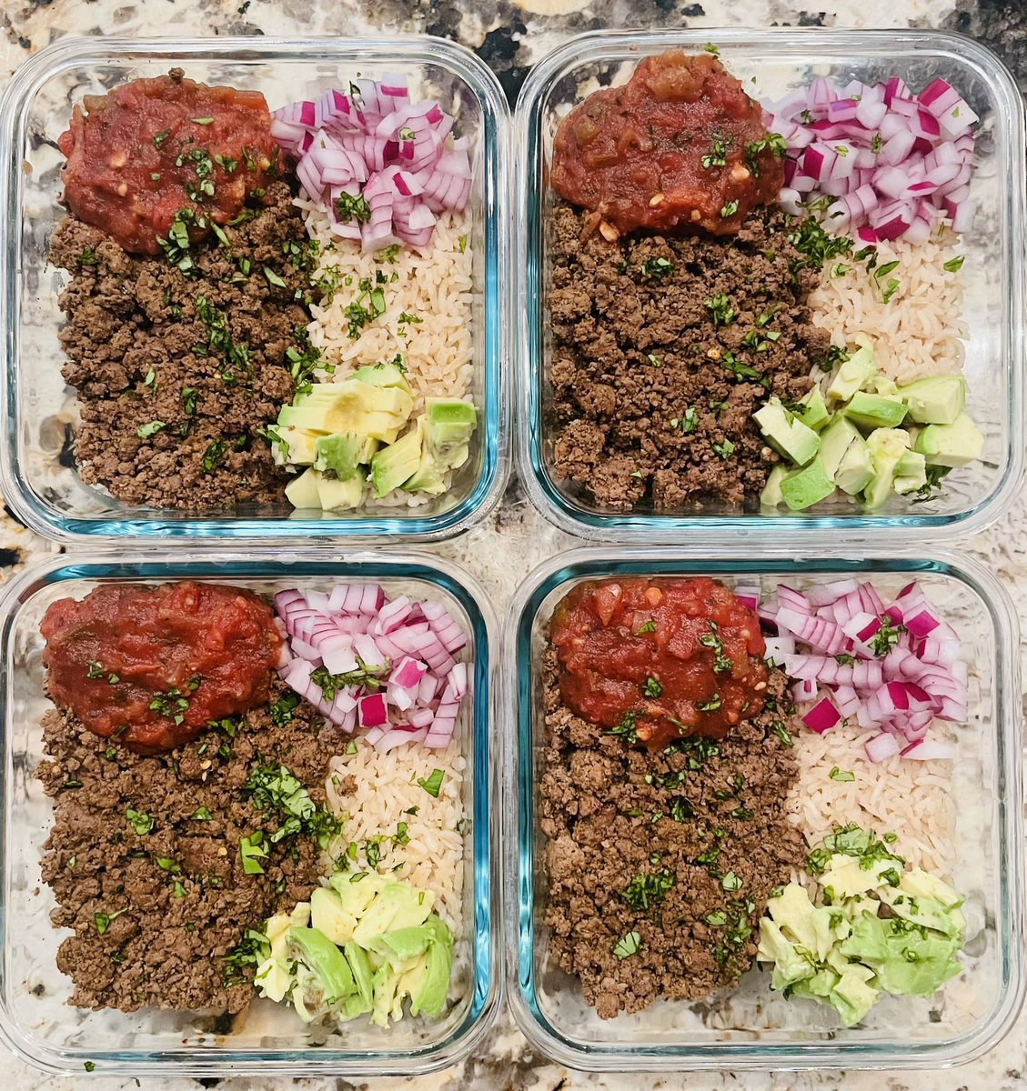 coookwithchris's tweet photo. Homemade taco seasoning recipe (cheaper and better than anything at a supermarket):

4 tsp chili powder
3 tsp cumin
1 tsp paprika
1 tsp crushed red pepper
1 tsp salt
1/2 tsp garlic powder
1/2 tsp onion powder
1/2 tsp oregano
1/2 tsp black pepper

This is enough for around 2 pounds of meat. For 1 pound cut in half

You can also scale it up and make a huge batch to keep on hand