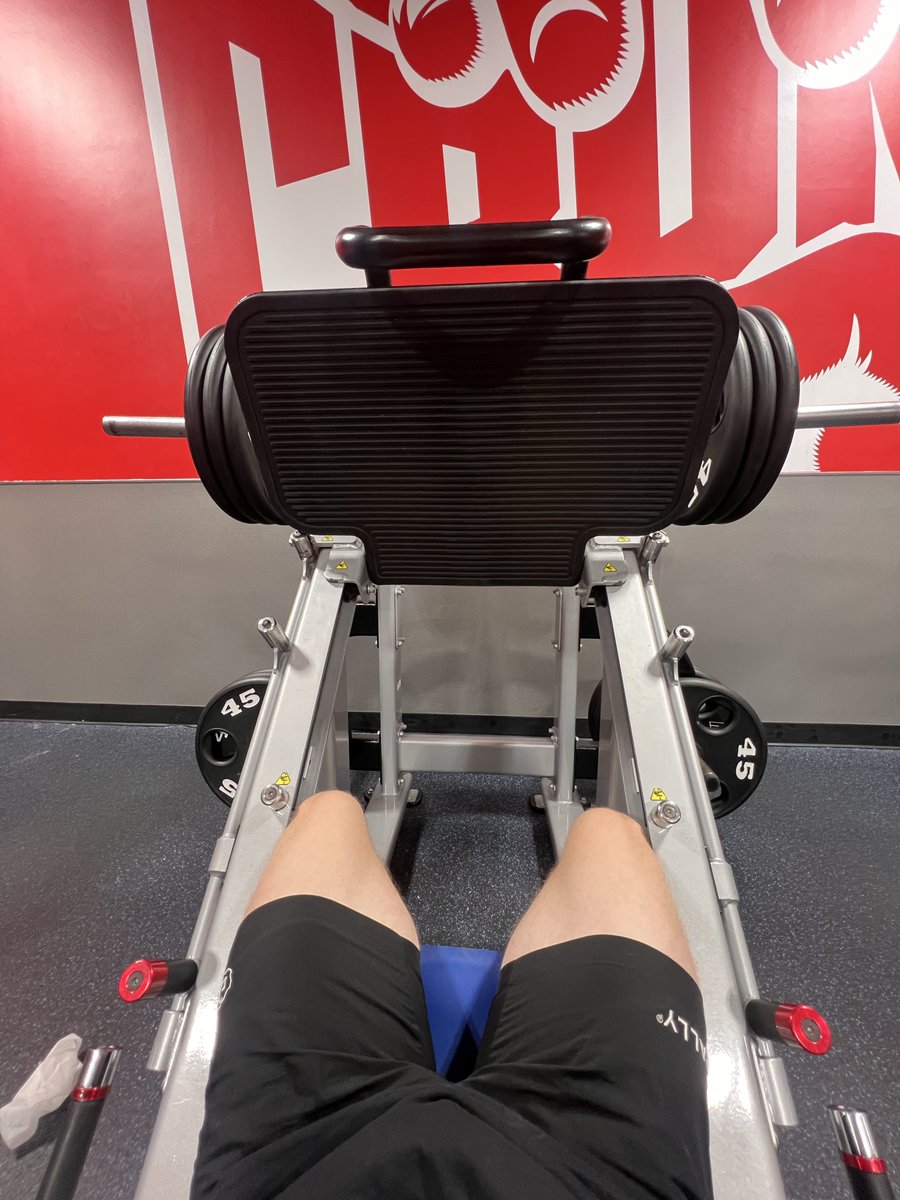 devteaches's tweet photo. Name a bigger fear than sitting underneath this machine 👇

I’ll wait 📝 https://t.co/4tOyQsqPk6