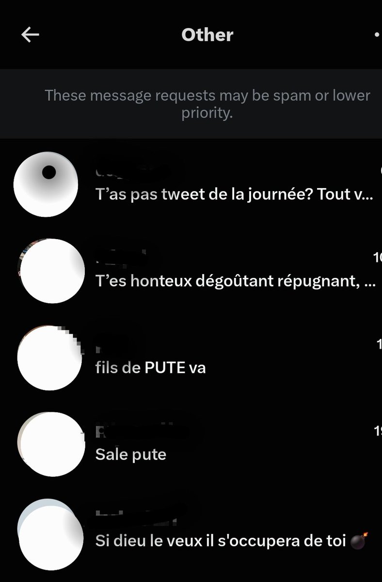 Jerome_Coupez's tweet photo. Je n'avais pas l'intention de communiquer maintenant, mais face aux nombreuses fausses informations qui circulent et aux dérives qu'elles entraînent, il devient nécessaire de rétablir certains faits.

Il est important que cette situation ne dégénère pas et que les joueurs soient protégés. Les menaces visant les joueurs, leurs familles ou nos équipes sont évidemment prises au sérieux et transmises aux autorités compétentes.

1. Nous n'avons jamais demandé que la situation soit leak. Au contraire, nous avons essayé qu'elle ne le soit pas afin de pouvoir travailler et régler tout cela en privé entre les différentes parties, ce qui aurait été bien mieux pour tout le monde.

2. Il n'y pas eu de négociations ni d'accords avec des équipes avant la fin de la saison. Nous avons été très clairs avec toutes les parties : par respect pour les joueurs, les équipes et les contrats en cours, aucunes negotiations concernant l'avenir des joueurs n'aurait lieu avant la fin des Worlds.

3. Nous n'avons pas de commissions sur les transferts/buyouts de nos joueurs.

4. Concernant les droits d'image, rien de nouveau. Nous négocions systématiquement le droit pour nos joueurs d'avoir des partenaires individuels, sans utilisation de l'IP, du maillot ou du logo de leur équipe.

Ils peuvent évidemment représenter les partenaires de leurs équipes dans le cadre d'activations collectives, avec le maillot et les autres joueurs, comme cela se fait dans le sport traditionnel.

Certaines équipes gardent plus ou moins de catégories "clés", et nous travaillons ensemble pour aligner les sponsors au possible.

Nous ne "possédons" pas les droits des joueurs, nous leur trouvons des sponsors.

--

Nous avons l'ensemble des éléments permettant de documenter ces différents points.

Nous communiquerons plus en détail en temps voulu et si nécessaire.