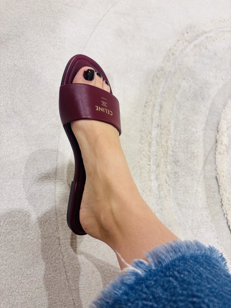 jadore_queen34's tweet photo. Ev halleri👣 #finansalköle #financialslave #ayak #fetiş #BDSM #Sahibe #Mistress #slave #köle https://t.co/n01h41DpJA