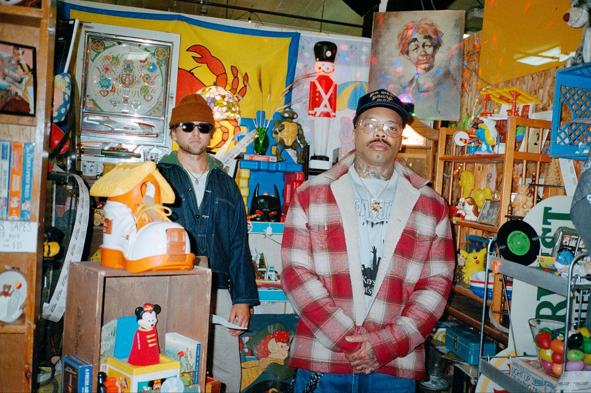 TELEVANGEL_'s tweet photo. Stuntman out now 

@NachoPicasso &amp; myself

https://t.co/HnPg5764h0 https://t.co/JqHpwvhNyI