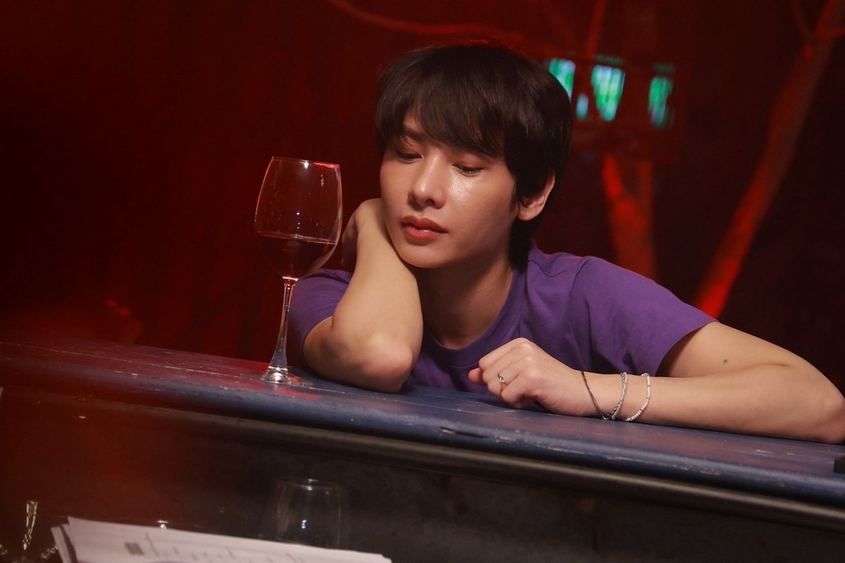 GunShotSeries's tweet photo. หรือนี่คือการเจอกันครั้งแรกของกองพลและมินิ เริ่ดๆๆๆๆๆ มีปัญหาคุยกัน ปรึกษากัน เป็นแฟนกัน จบๆๆๆๆๆๆ 😜😳😚😁 

#GunshotSeries #GMMTV
@off_tumcial @AtthaphanP https://t.co/gDiKe5WFlZ
