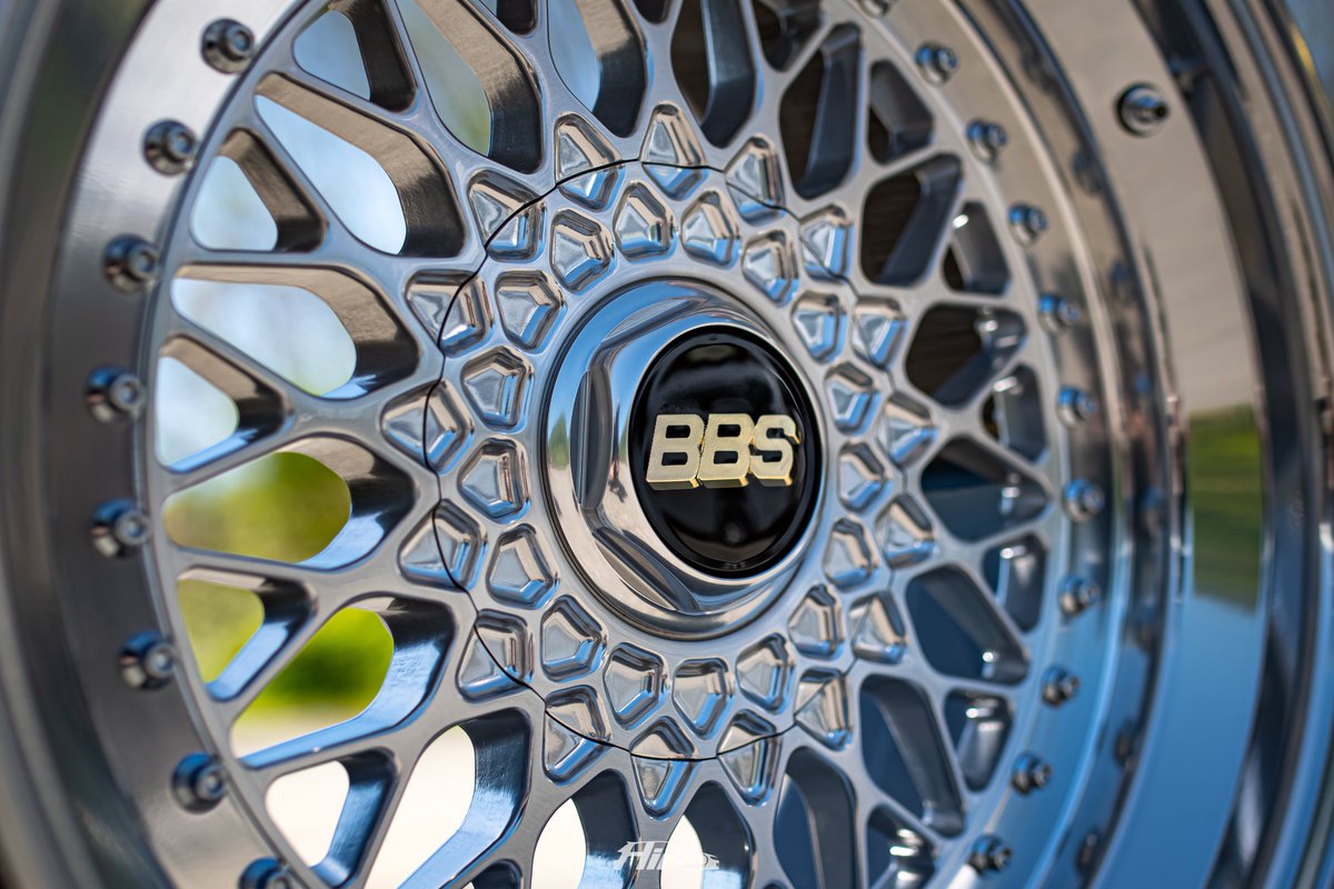 _pan_jp_'s tweet photo. 💎New Setup💎

BBS RS — Brushed &amp; Rebarrelled
TOYO TIRES — PROXES Sport2 245/35/18
Clear Glass — OEM
Clear Tail Lamps — OEM Modified
Exhaust — RLAND

Less is more. 
ASSETOにてお披露目でした。

詳しいことはツリーへ↓ https://t.co/3w0i7EsRlM
