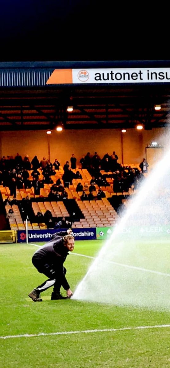 SGLsystem's tweet photo. 💧 1.5 million litres of water saved. £4,885 less spent.

At Port Vale F.C., data-driven irrigation with SGL TurfPods is helping the grounds team save water, reduce costs and manage the pitch more efficiently.

Read more: https://t.co/ANsFikoSjp

#PortValeFC #PitchManagement https://t.co/fovjzzAAwT