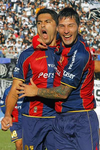 SonicCreepy26's tweet photo. Club Cerro Porteño kit 2012 Home para el PES.
La icónica camiseta usada por el club en el año 2012, año del centenario, y una de las más queridas por el publico.
La visitante y la del arquero vendrán más adelante.
#Kit #Kitpes #PES21 #PES #CCP https://t.co/Rc6j8DRNQg