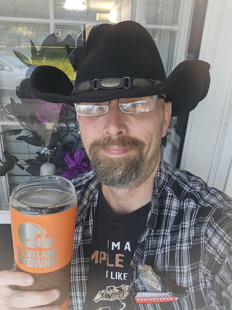 JoeAmerican6771's tweet photo. I tried to tell @JoshPateCFB and everyone, that y'all were crowning Florida too quickly.
For the 2nd straight week, I request iced tea in the chalice. ๐๐๐
#PateState
#CollegeFootball https://t.co/XCoBoRtFIY