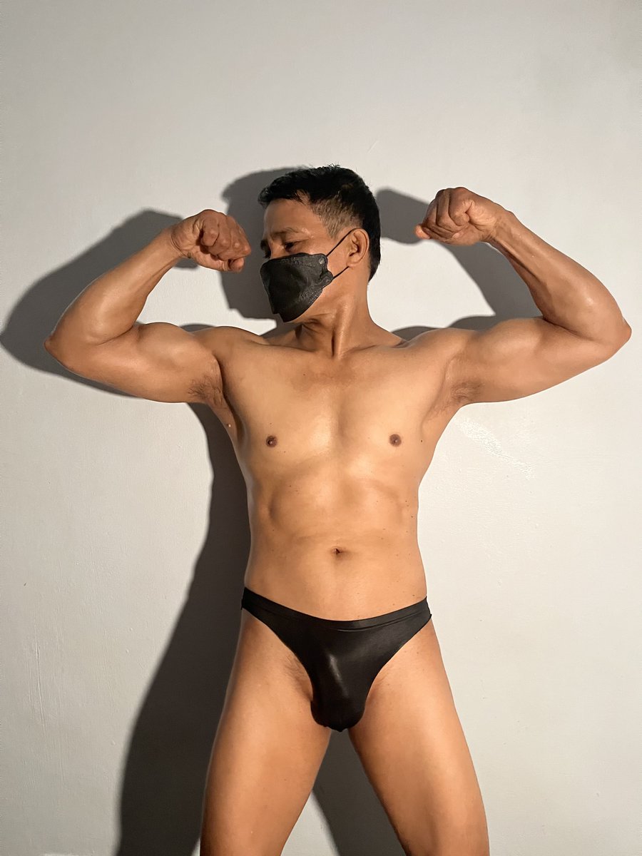 in9inir's tweet photo. Ackkkkk ang sarap talaga ni Daddy @KamasutraYul! 🥵❤️‍🔥 Kaya talaga nga namang babalik balikan ko ang masarap na haplos niya! 🤤🫦

📩 For inquiries, kindly message him nalang din po sa account niyang naka tag. 

A new video will be uploaded soon on my private TG channel! Stay tuned! 🎥💦

💥@Pinoy_Poppers