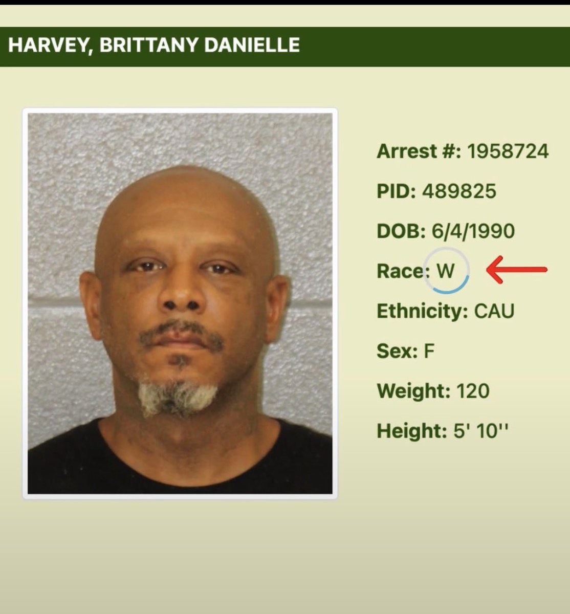 champ2k7's tweet photo. @mattvanswol maybe. 

but it is also possible the picture is just associated with the wrong biographical information.

do you think this is a photo of 5’10” brittany? https://t.co/EbZlSvvYNc