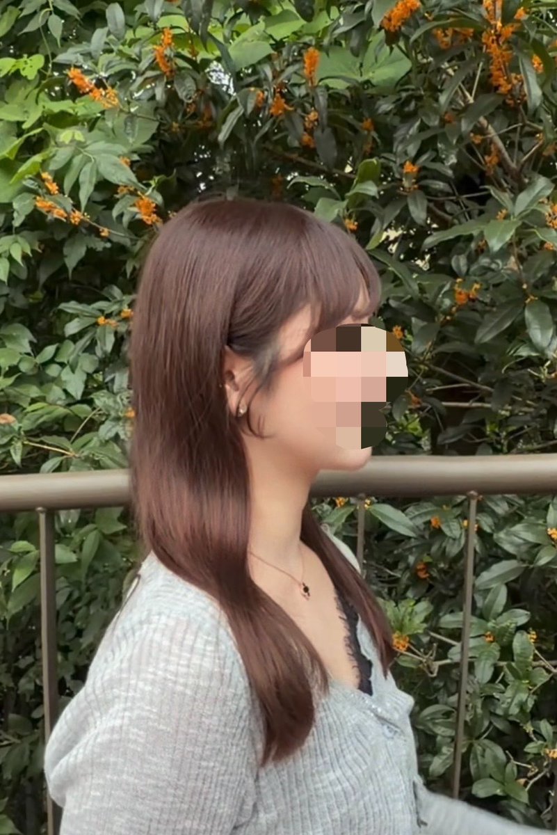 やっぱりペリカン+顎下脂肪吸引は、3ヶ月目が一番効果分かりやすいかも…!
昨日不意に撮られた動画見たら横顔綺麗すぎる😭‼️前より長く見えるようにったかも🦒 https://t.co/MCFUmMpBbB