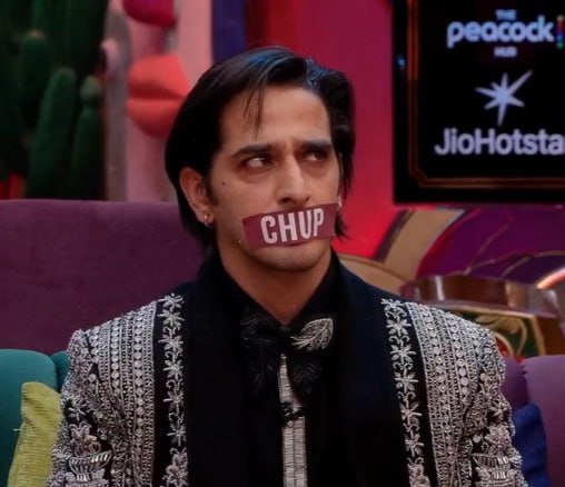 operator_uu's tweet photo. Sad truth 🚨
Bigg Boss TRP is crashing📉 because of the constant overglazing of this Qazi.
It’s getting repetitive and boring. To generate real hype, you need a broader audience, not the same Pak 🇵🇰 Ban🇧🇩  audience who enjoy this type of cheap and unfunny content. CRAP !

#BiggBoss #BB20 #BiggBoss20 #ScoutOP