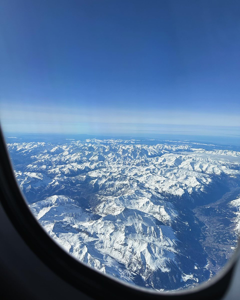 yessika333's tweet photo. On my way. https://t.co/1aVNZjGnxa