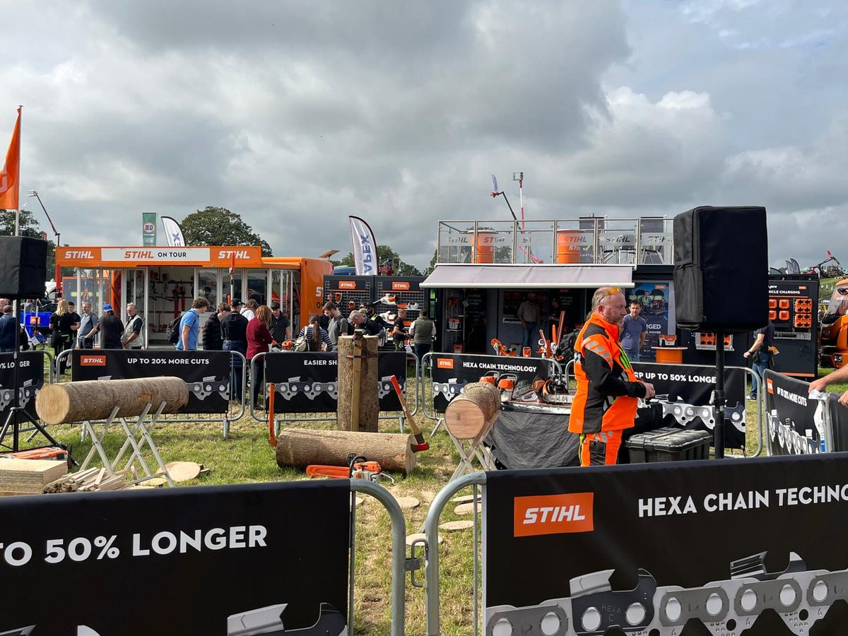 TurfProUK's tweet photo. 🟧 @APFExhibition 2026 proved to be a 'huge success', attracting over 20,000 visitors, marking a fitting celebration of the event's 50th anniversary.

See the highlights of the TurfPro team's visit. 👇
https://t.co/mQBAJOaTVm https://t.co/C5GwiQoaOb