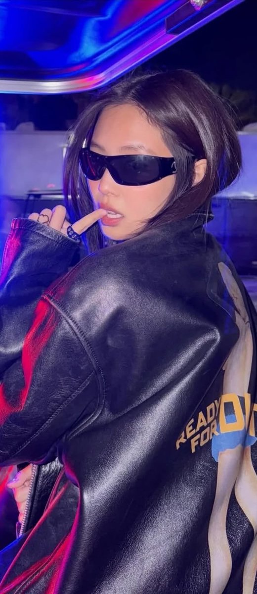 jnkcvnty's tweet photo. 🕶️ https://t.co/k7cAAc3MFO