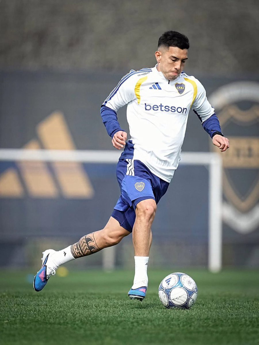 BocaPasionTotal's tweet photo. Cuenta @PampaAranda
Alan Velasco se desgarró el aductor izquierdo. Esta OUT para el partido del viernes en Córdoba vs. Instituto y seriamente en duda ante Vasco da Gama.
#LAINFODEBOCA @PampaAranda https://t.co/LRmc1ROqnJ