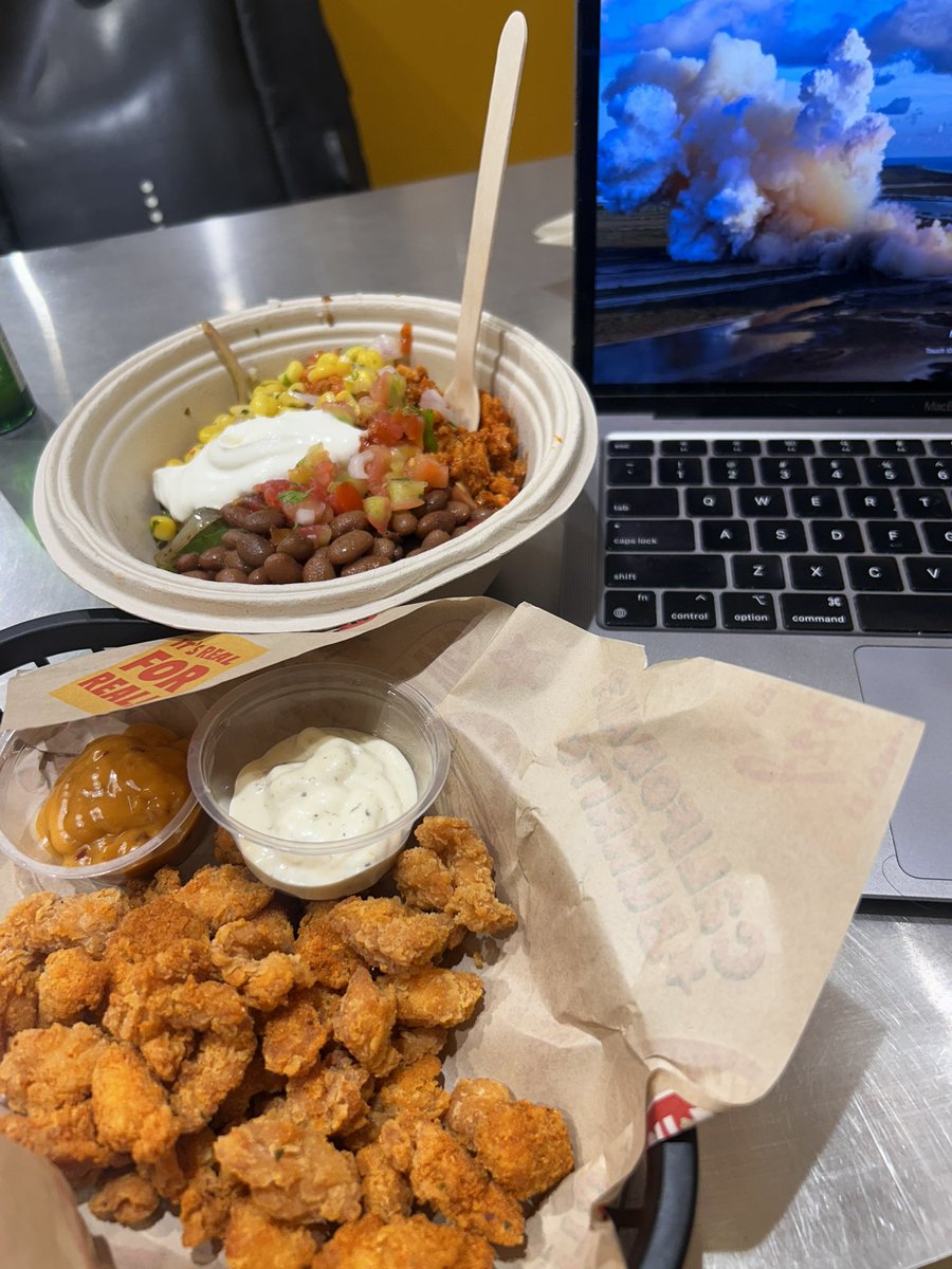 harshhbatra's tweet photo. Got a free meal today at one of the city’s top spots.

Can you guess where? https://t.co/vS4kF2gqAx