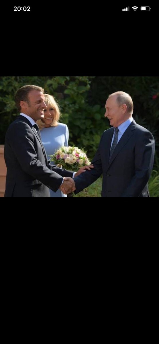 CelineDelu45992's tweet photo. @JeunesseUkr En 2014 .. pourtant poutine a été reçu avec les honneurs en 2017 .. https://t.co/NuCafUzBXX