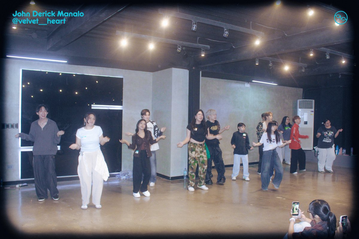velvet__heart's tweet photo. 🗓261004
📍 SPAC3 Studios, Diliman, QC
DANCE 4:ÜS - Dance Workshop (Lala Na) 🩵
@AJAAofc
@Alex_Noel5783
@jcdacillo______
@toothplate7_
@axllukecab
#AJAA #4ÜS #LALANA
#VelvetHeart #VelvetHeart_Photography https://t.co/Nl7EsJFG09
