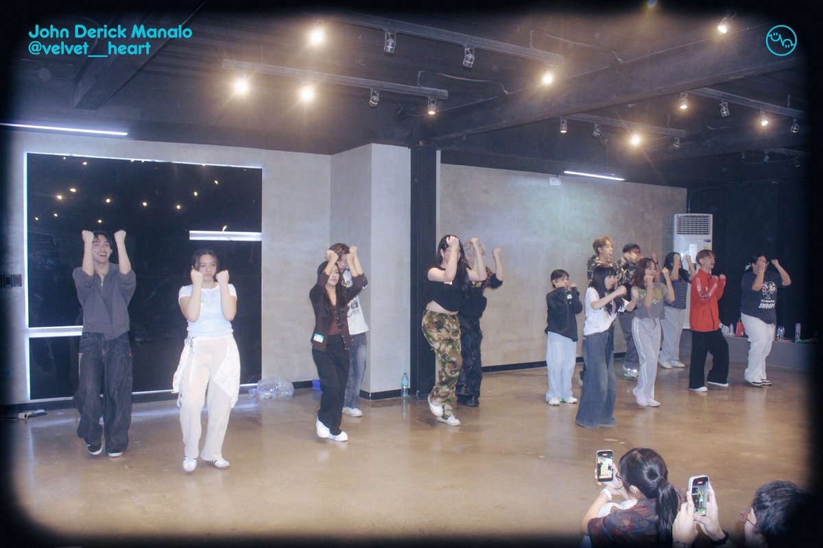 velvet__heart's tweet photo. 🗓261004
📍 SPAC3 Studios, Diliman, QC
DANCE 4:ÜS - Dance Workshop (Lala Na) 🩵
@AJAAofc
@Alex_Noel5783
@jcdacillo______
@toothplate7_
@axllukecab
#AJAA #4ÜS #LALANA
#VelvetHeart #VelvetHeart_Photography https://t.co/Nl7EsJFG09