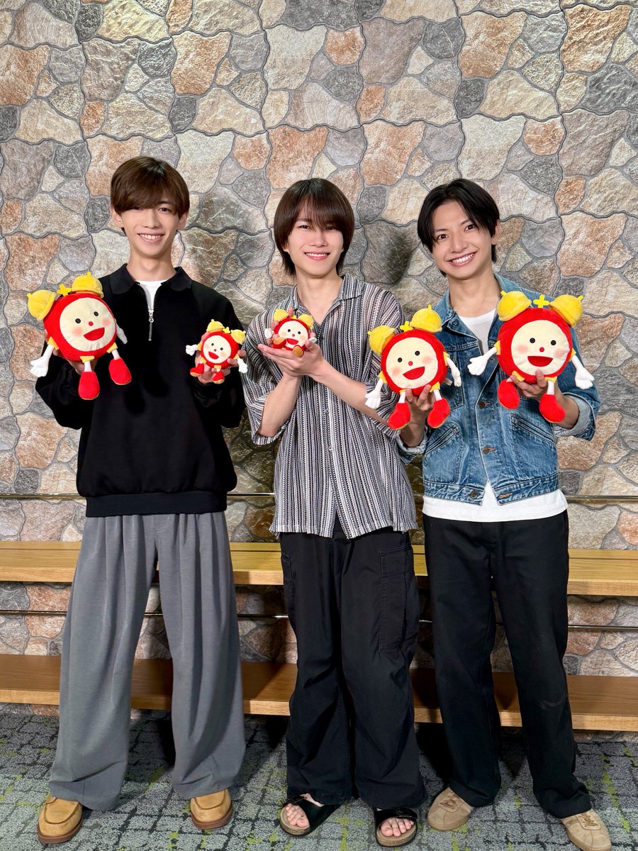 jr_official_X's tweet photo. 明日の朝05:25から放送の『 #めざましテレビ 』「 #めざましじゃんけん 」に 
#竹村実悟 #田村海琉 #久保廉 が登場します⏰💫

3人とじゃんけん勝負💥

ぜひお楽しみに💨 https://t.co/vgBZeYEDZY