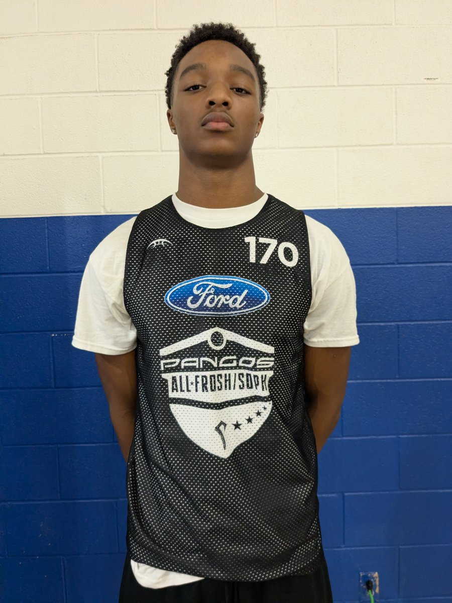 rodgerbohn's tweet photo. 6'6 '29 power wing Jaden Slater of Southeastern Prep (FL)/ @JetAcademyEYBL was impossible to stop going downhill at @FCPPangos All South Frosh/Soph Camp.Two way player who defends multiple spots,is great cutter,&amp;O-Reb threat.

More #Pangos on @Ballislife

https://t.co/ictqXCzYJv https://t.co/EW5glsJGkn