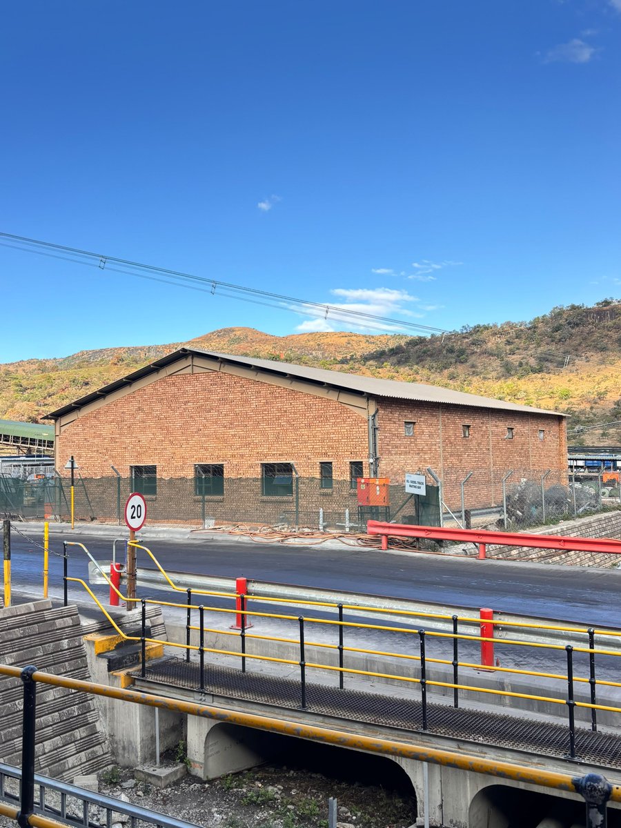Percytoddmoriri's tweet photo. Central south shaft. https://t.co/j4hZFmvtGr