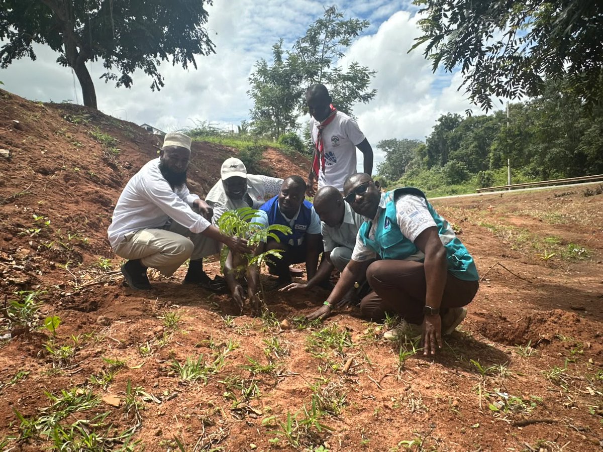 Mwarpkenya's tweet photo. 🌱GREENING KWALE: MWARP JOINS THE CALL FOR ENVIRONMENTAL ACTION 🌍
Today, @MWARPKenya joined partners and stakeholders across Kwale County in the launch of #MazingiraWeek, a week-long series of #environmental conservation activities leading up to #MazingiraDay on Saturday, 10 October 2026.
The week was officially launched by the Kwale County Commissioner, bringing together government departments and agencies, civil society organisations, youth groups and other partners committed to #protecting and #restoring our environment.
As an organisation working with communities across Kwale, MWARP is proud to be part of this collective effort to promote environmental #sustainability, #climateaction and resilient #communities. Environmental conservation is not only about planting #trees; it is about protecting the #resources that sustain our families, livelihoods and future generations.
Throughout the week, communities and partners will take part in a range of activities, including tree planting in #schools and #communities, #mangrove planting and #marine ecosystem restoration, #terrestrial tree planting, #cleaning of public spaces and towns, #agroforestry initiatives, and planting trees along road reserves.
These actions provide an opportunity to bring environmental responsibility closer to communities while encouraging schools, young people, families and local leaders to become active champions of conservation.
MWARP joins fellow partners, including @Samba4Youth @PlanKenya alongside government agencies and communities, in strengthening collective action towards a greener, cleaner and more climate-resilient Kwale County.
As we look forward to the Mazingira Day celebrations on 10 October, we remain committed to supporting community-led environmental action and contributing to Kenya’s ambitious goal of planting 15 billion trees by 2032.
🌿 One tree can grow into a forest. One community can inspire a movement. Together, we can protect our environment and secure a healthier future.
Let’s plant. Let’s restore. Let’s protect. Let’s act for our environment.
#ClimateAction #climatechange