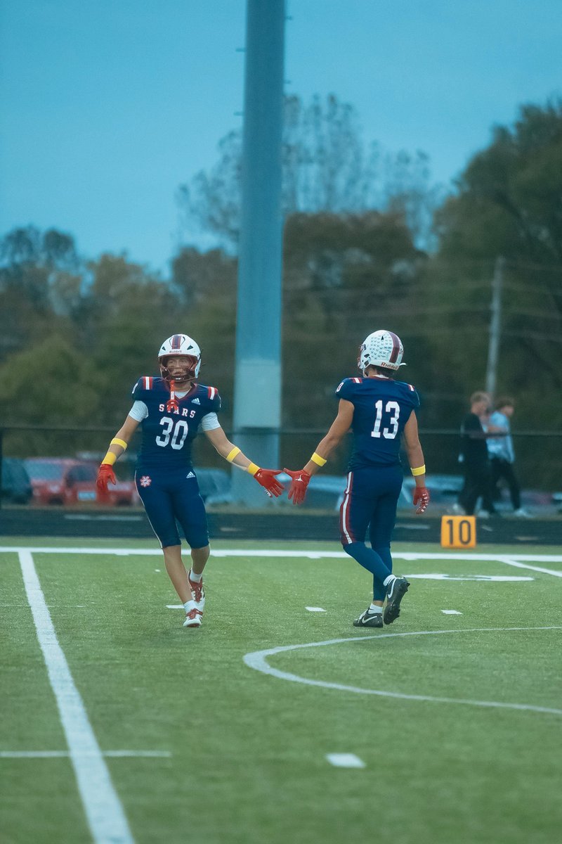 CraigPrince8351's tweet photo. @CalePrinceaniw  BNL Stars Football Class of 2030 #30/OLB https://t.co/76YN5qSHGm
