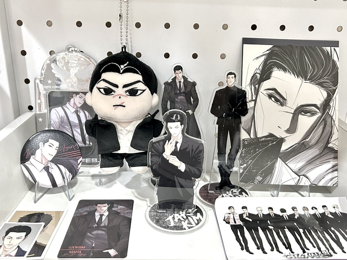 merIsq_'s tweet photo. พยามไม่รกแล้วอันไหนตั้งไม่สวยเก้บไว้อีกที่😭 https://t.co/i9Rqmjztmj