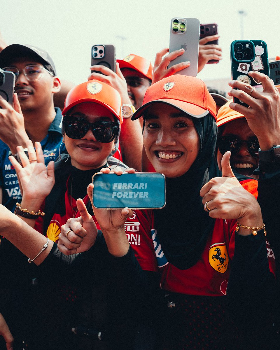 ScuderiaFerrari's tweet photo. We felt (and heard!) your love all weekend Sepang ❤️ https://t.co/BoYgd6VI30
